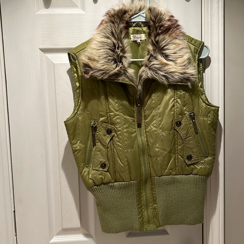 Aryeh Women’s Large Green Vest with Faux Fur Collar